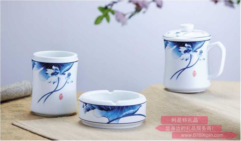 青花啞光臺(tái)面杯三件套YHY-YH001A.jpg